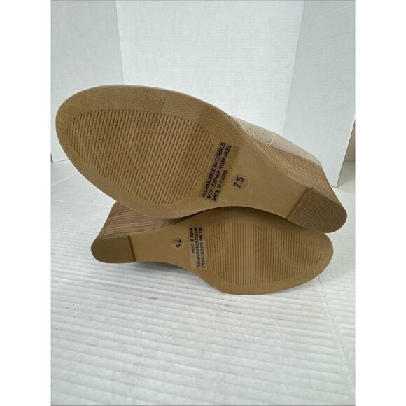 DV by Dolce Vita Gerdy Bootie 7,5 M Beige NWOB 9341 - Picture 11 of 15